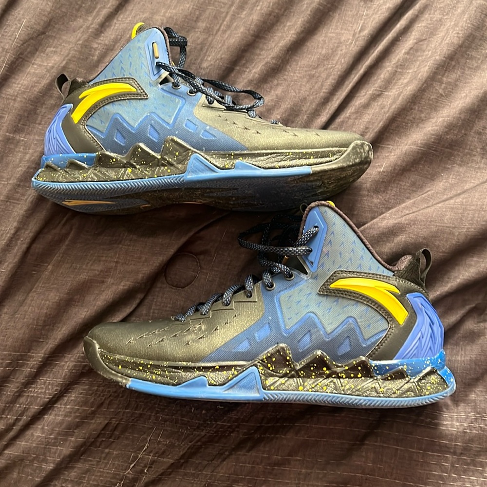 Anta Klay Thompson Basketball Shoes.
